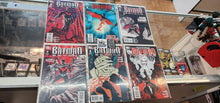 Load image into Gallery viewer, BATMAN BEYOND 2010 issues 1-6 complete mini series. (Set)(Comics)
