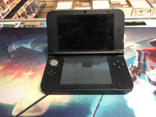 Load image into Gallery viewer, Nintendo 3ds XL console red
